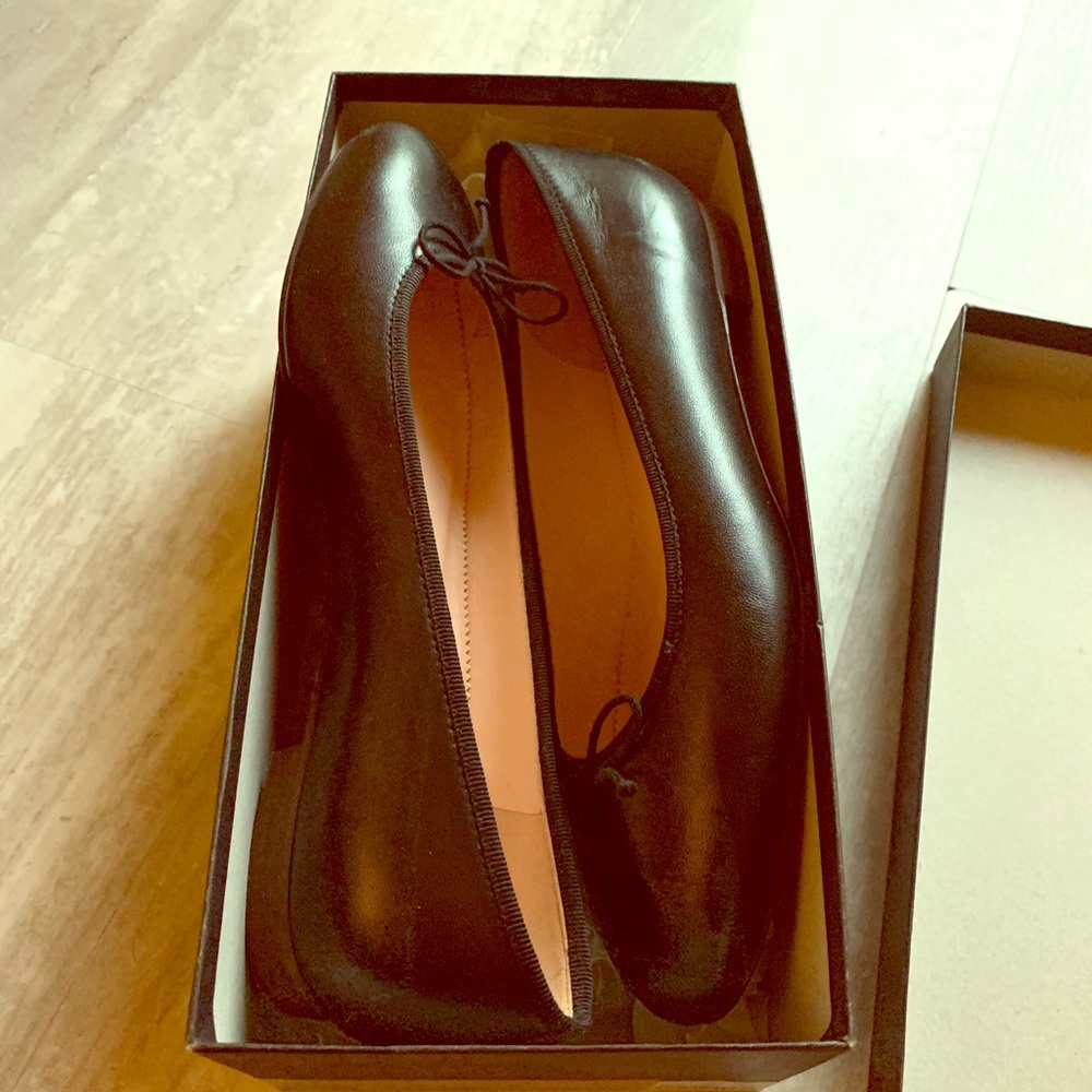 Kiki ballet flats NWT
